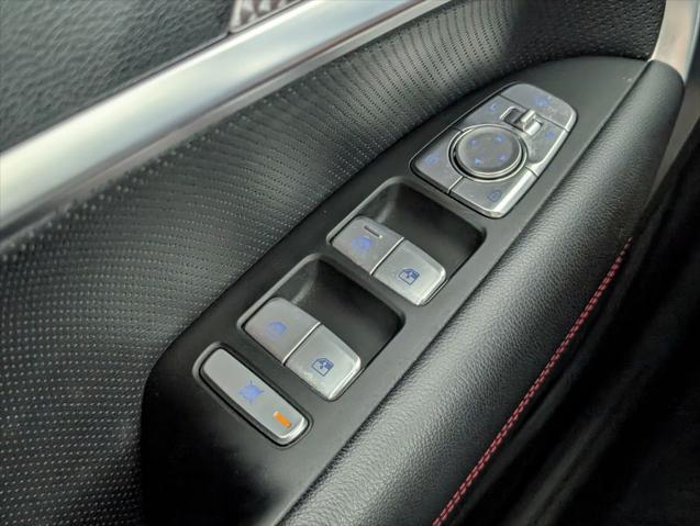 2023 Genesis G70 2.0T RWD