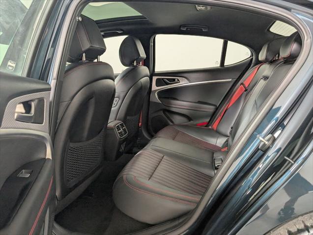 2023 Genesis G70 2.0T RWD