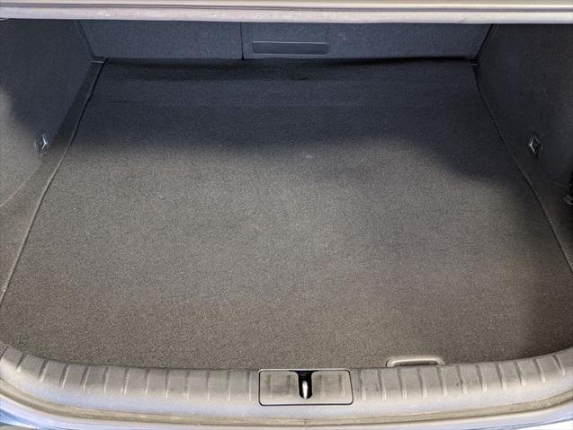 2023 Genesis G70 2.0T RWD