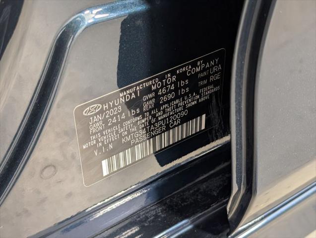 2023 Genesis G70 2.0T RWD