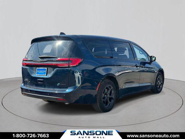 2023 Chrysler Pacifica Hybrid Touring L
