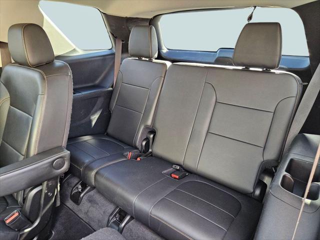 2021 Chevrolet Traverse AWD LT Leather