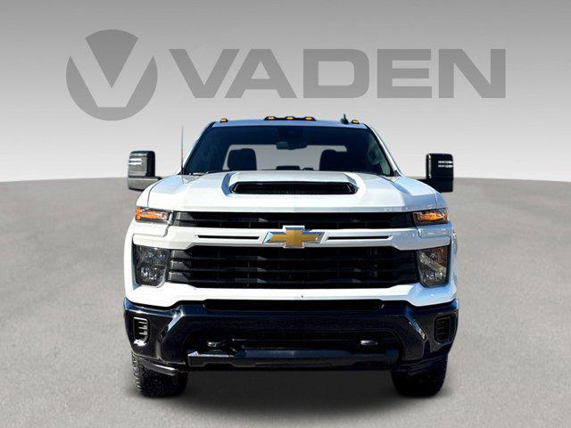 2024 Chevrolet Silverado 2500HD 4WD Crew Cab Standard Bed Custom