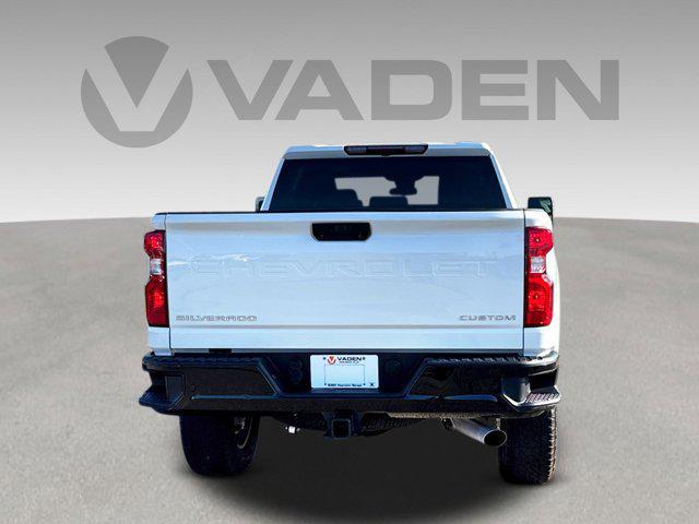 2024 Chevrolet Silverado 2500HD 4WD Crew Cab Standard Bed Custom