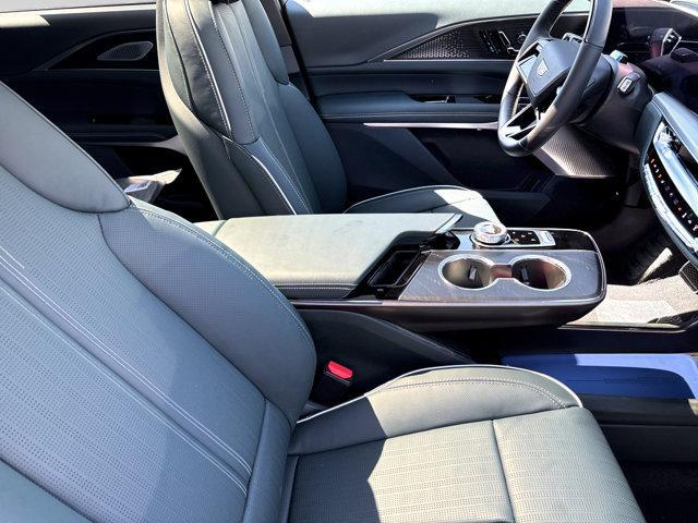 2026 Cadillac iQ Signature Sport AWD