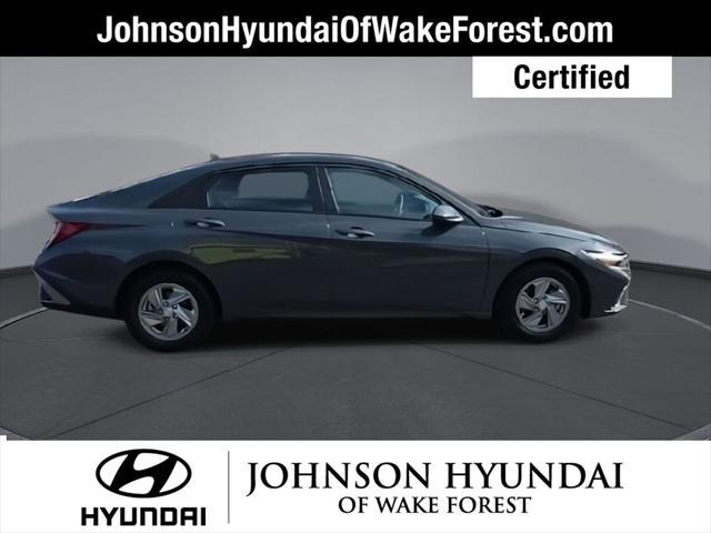 2025 Hyundai Elantra SE