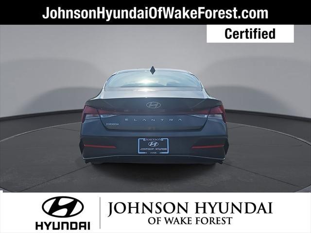 2025 Hyundai Elantra SE