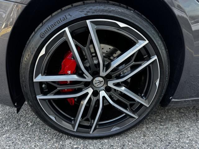 2024 Maserati Quattroporte Modena Ultima Q4