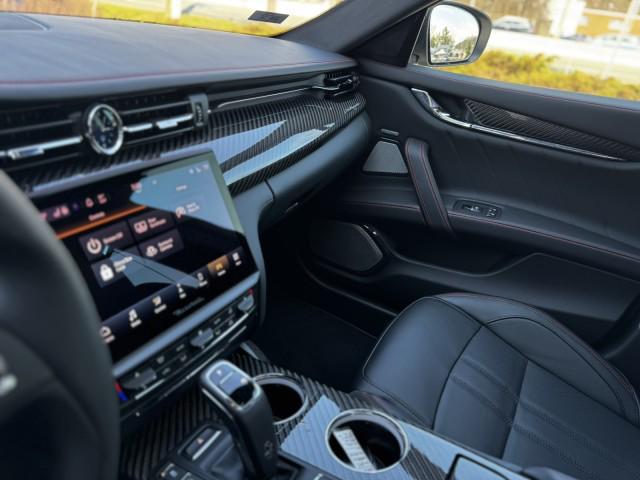 2024 Maserati Quattroporte Modena Ultima Q4