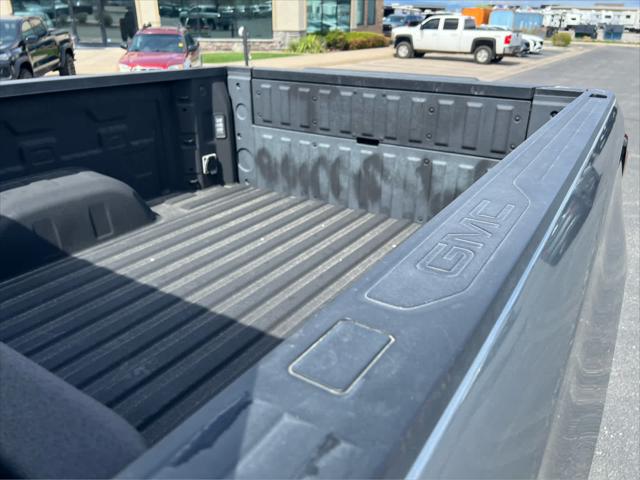 2023 GMC Sierra 1500 4WD Crew Cab Short Box AT4