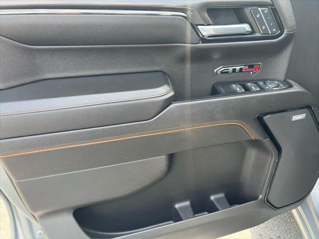 2023 GMC Sierra 1500 4WD Crew Cab Short Box AT4