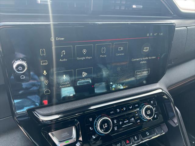 2023 GMC Sierra 1500 4WD Crew Cab Short Box AT4