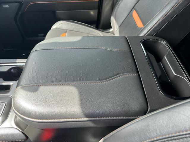 2023 GMC Sierra 1500 4WD Crew Cab Short Box AT4