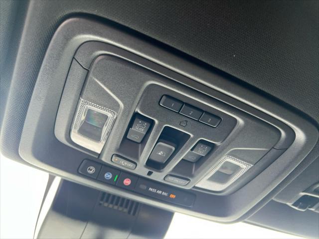 2023 GMC Sierra 1500 4WD Crew Cab Short Box AT4