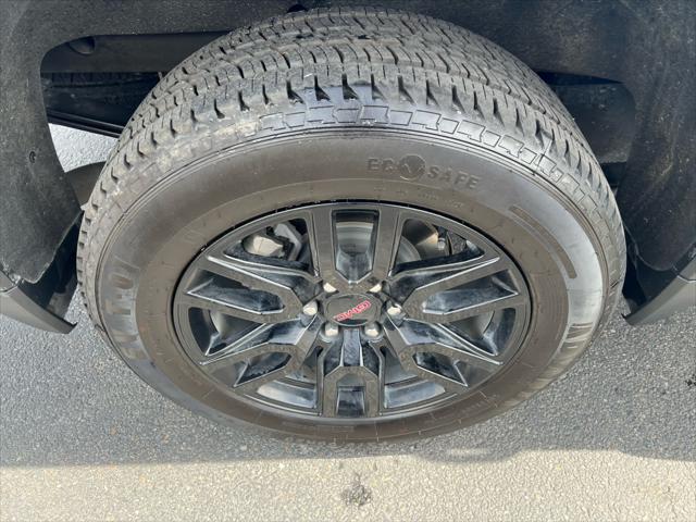 2023 GMC Sierra 1500 4WD Crew Cab Short Box Elevation with 3SB