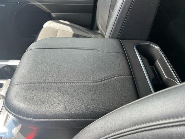 2023 GMC Sierra 1500 4WD Crew Cab Short Box Elevation with 3SB