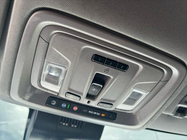 2023 GMC Sierra 1500 4WD Crew Cab Short Box Elevation with 3SB