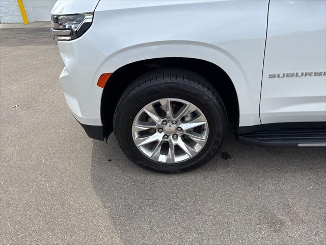 2022 Chevrolet Suburban 4WD Premier