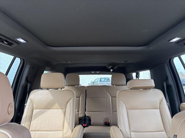 2022 Chevrolet Suburban 4WD Premier
