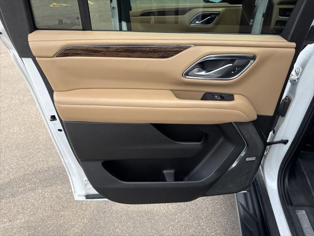 2022 Chevrolet Suburban 4WD Premier