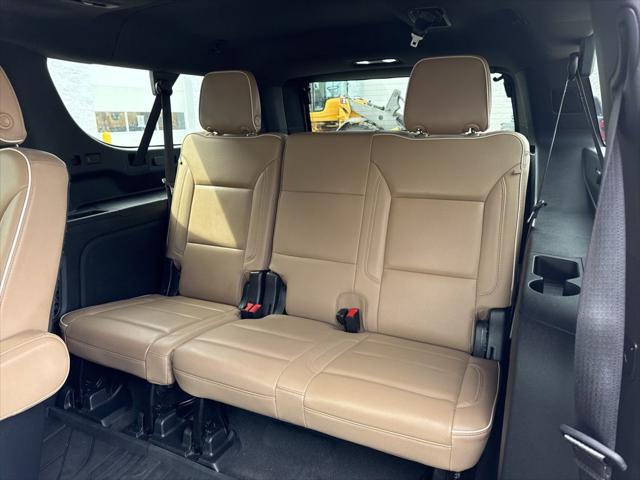 2022 Chevrolet Suburban 4WD Premier