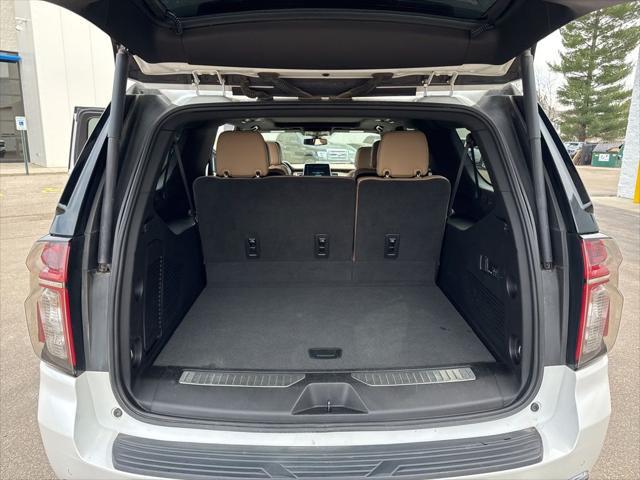 2022 Chevrolet Suburban 4WD Premier