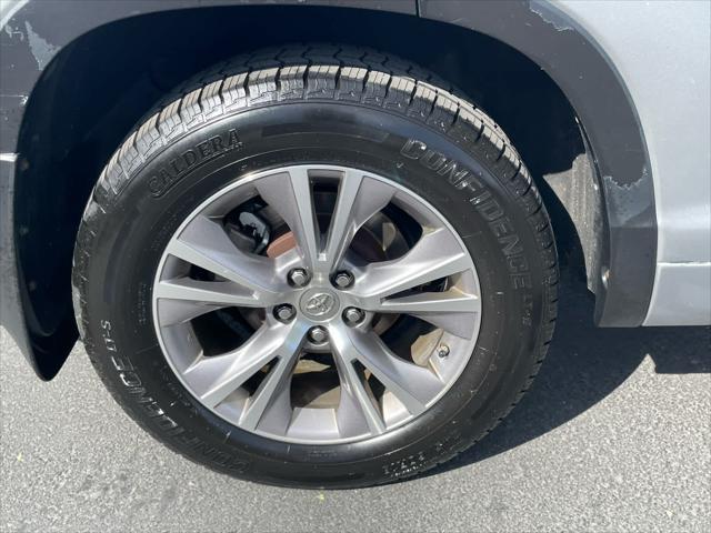 2015 Toyota Highlander LE V6