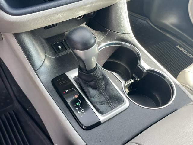 2015 Toyota Highlander LE V6