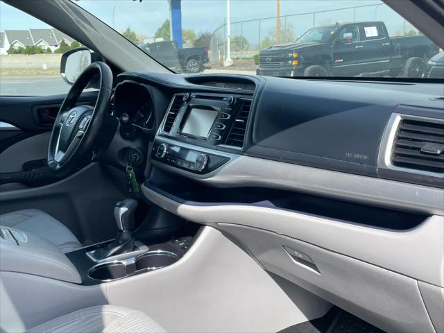 2015 Toyota Highlander LE V6