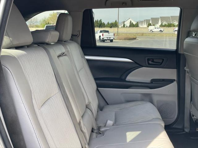 2015 Toyota Highlander LE V6