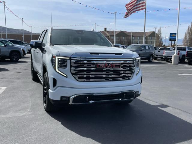 2022 GMC Sierra 1500 4WD Crew Cab Short Box Denali