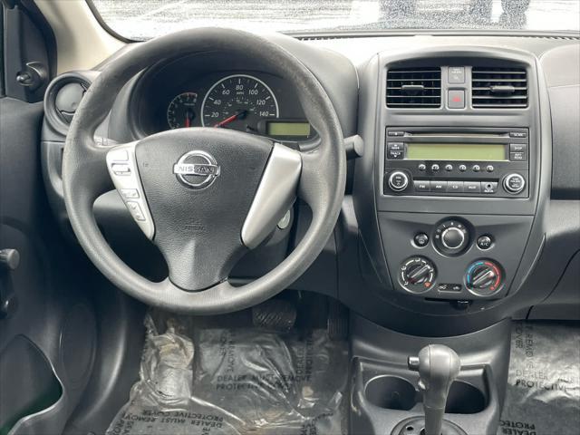 2015 Nissan Versa 1.6 S