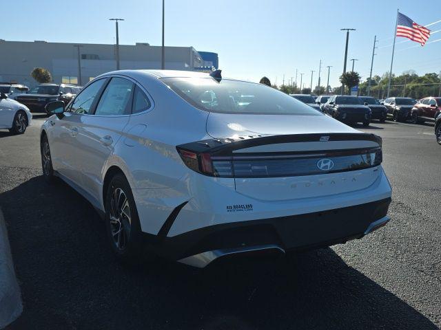 2026 Hyundai Sonata Hybrid Blue