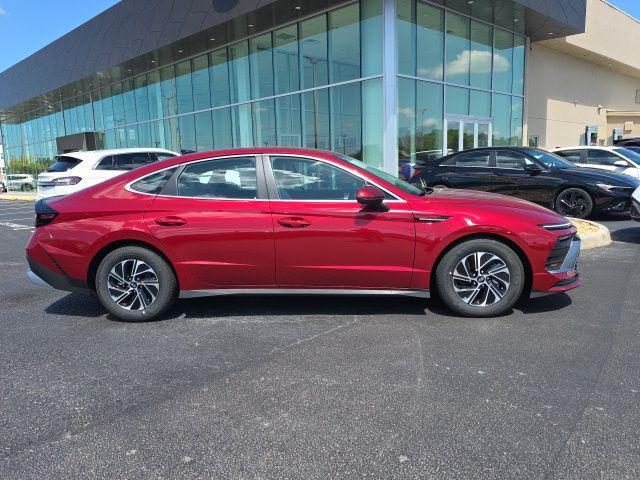 2026 Hyundai Sonata Hybrid Blue
