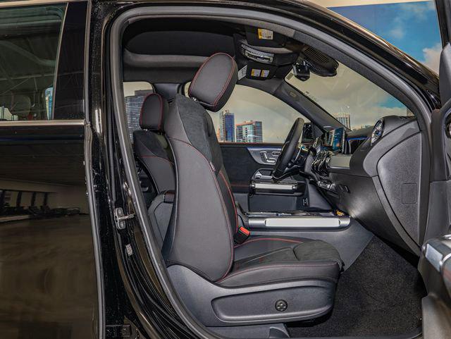 2026 Mercedes-Benz GLB 4MATIC