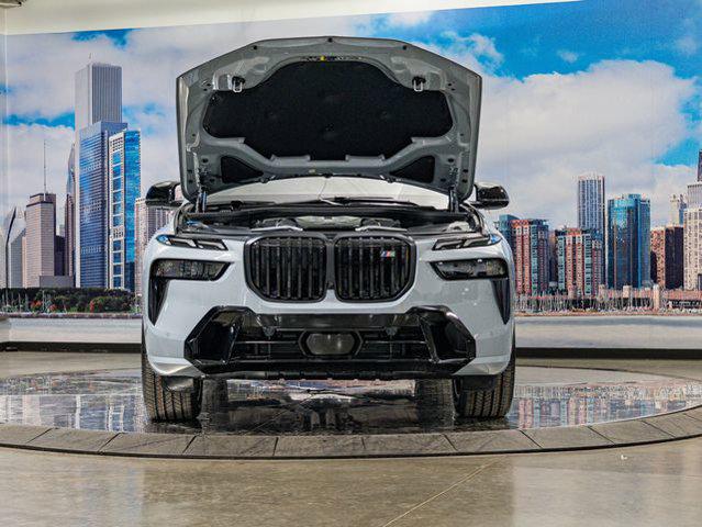 2026 BMW X7 M60i