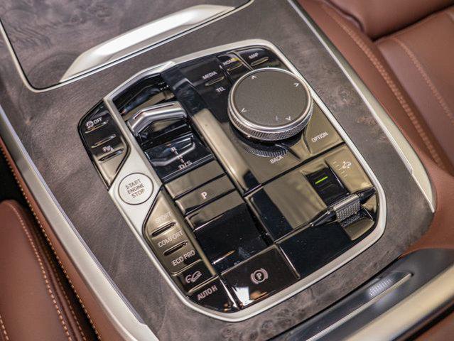 2026 BMW X7 M60i