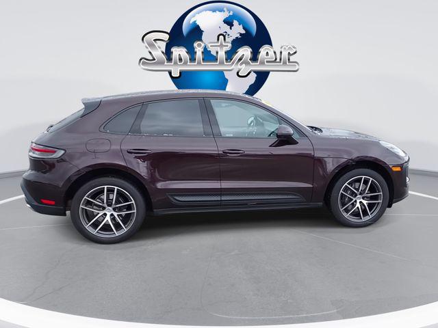 2023 Porsche Macan T