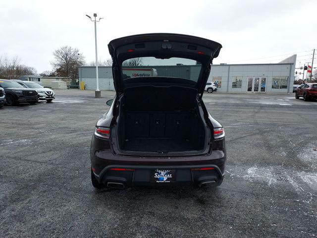 2023 Porsche Macan T
