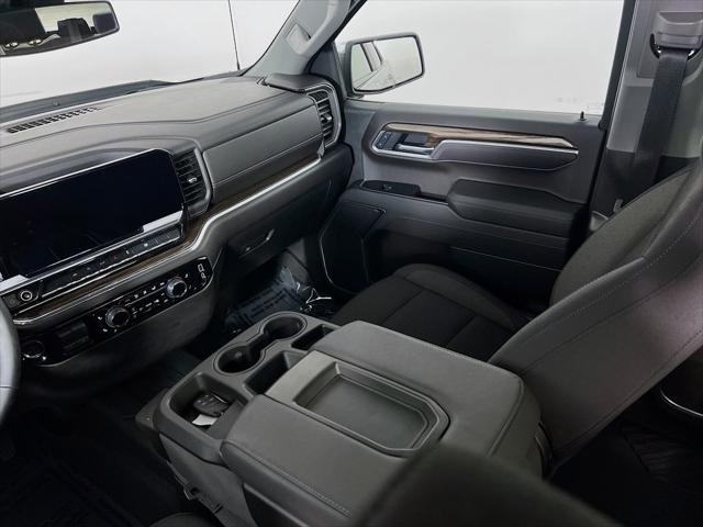 2025 Chevrolet Silverado 1500 4WD Crew Cab Short Bed LT with 2FL