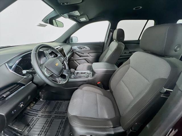 2023 Chevrolet Traverse AWD LT Cloth