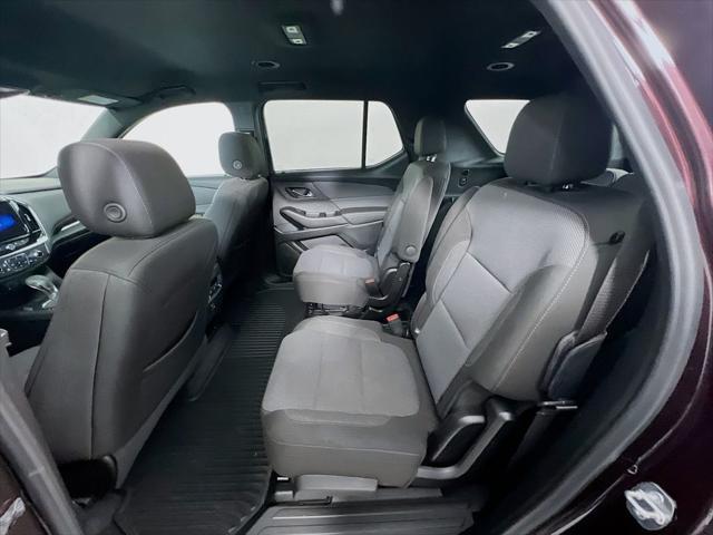 2023 Chevrolet Traverse AWD LT Cloth