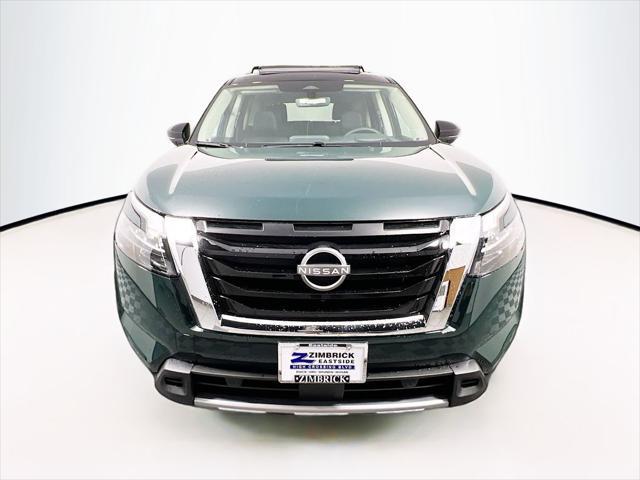 2025 Nissan Pathfinder Platinum 4WD