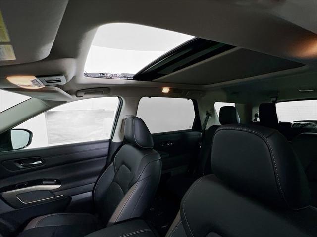 2025 Nissan Pathfinder Platinum 4WD