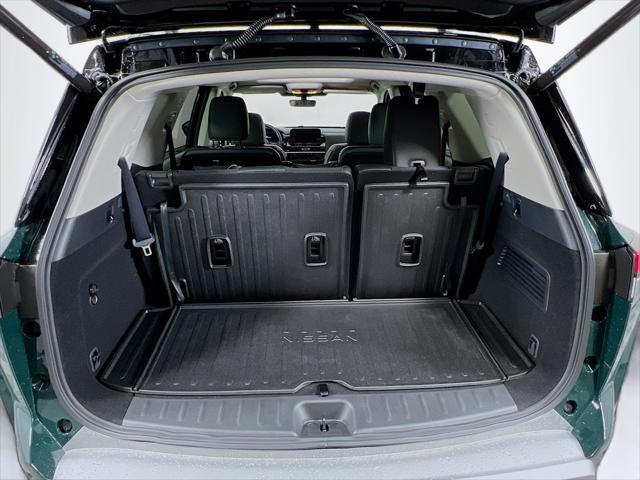 2025 Nissan Pathfinder Platinum 4WD