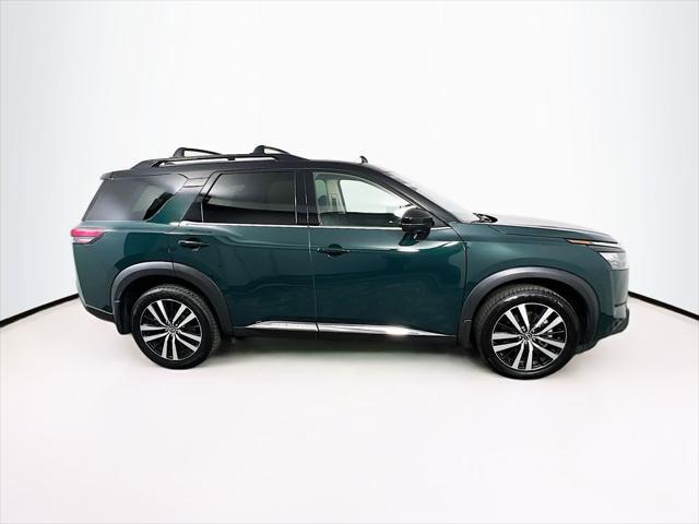 2025 Nissan Pathfinder Platinum 4WD