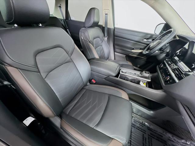 2025 Nissan Pathfinder Platinum 4WD