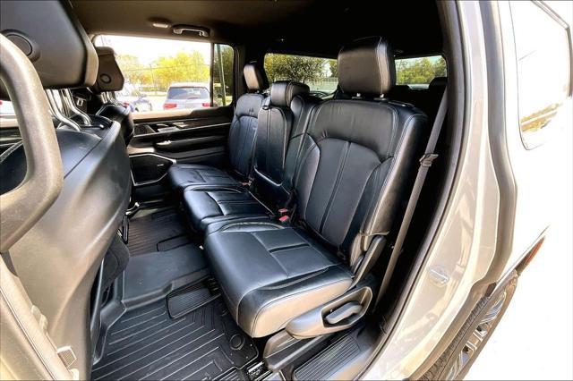 2022 Jeep Wagoneer Series III 4x4