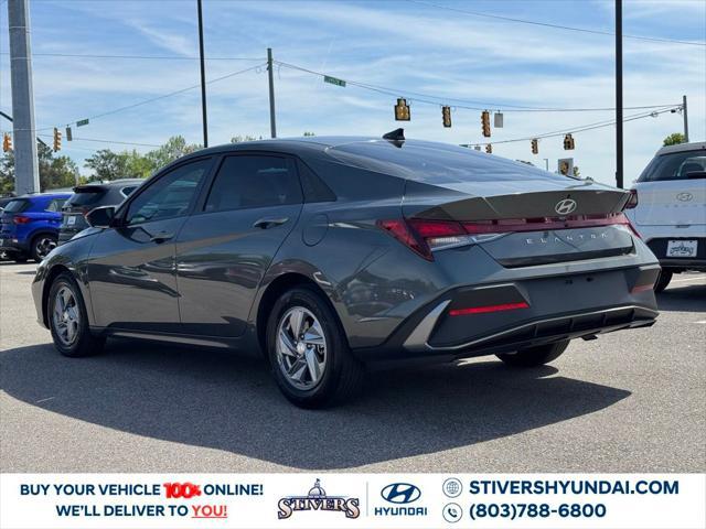 2025 Hyundai Elantra SE