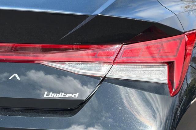 2024 Hyundai Elantra Limited